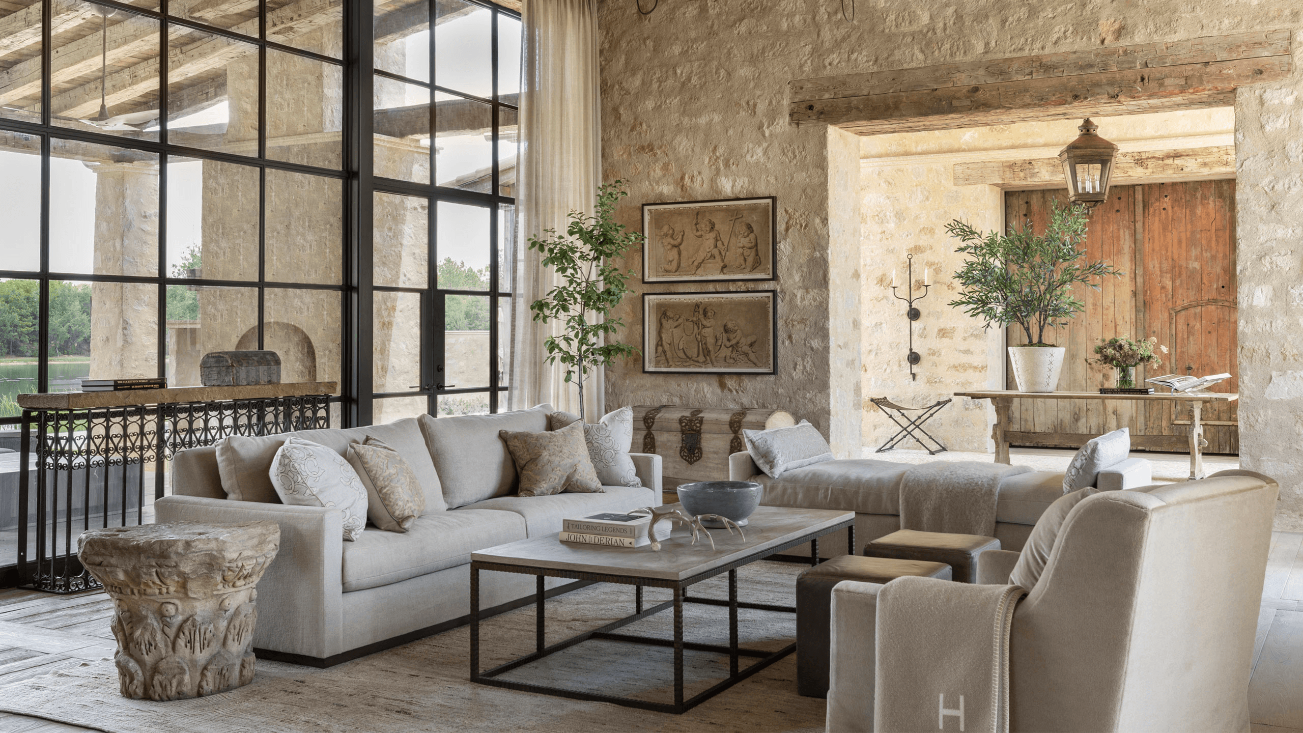 Provençal Lakehouse